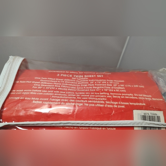 Mickey Mouse 3 Piece Twin Set Flannel Sheets Mickey's Stuff For Kids NWT - Picture 3 of 5